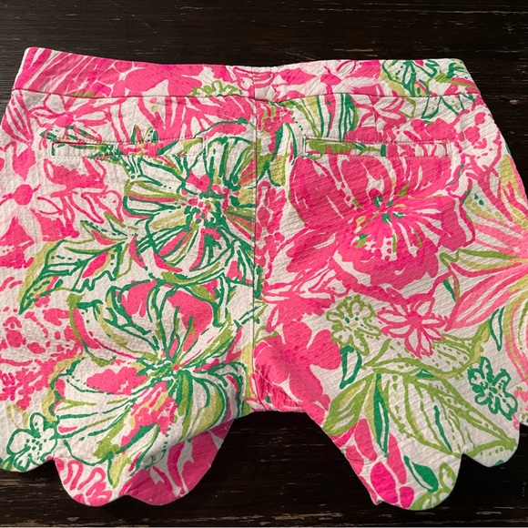 Lilly Pulitzer size 0 shorts - Picture 3 of 3
